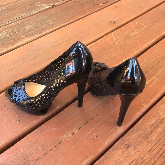 Open-Toe Heels - Picture 5 of 7